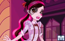 Serie de monster high - Vestir a Draculaura