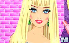 Juego de maquillar en un salón a Barbie